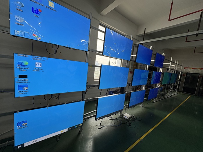 液晶拼接屏廠家生產(chǎn) (2).jpg 液晶拼接屏廠家生產(chǎn) (2).jpg