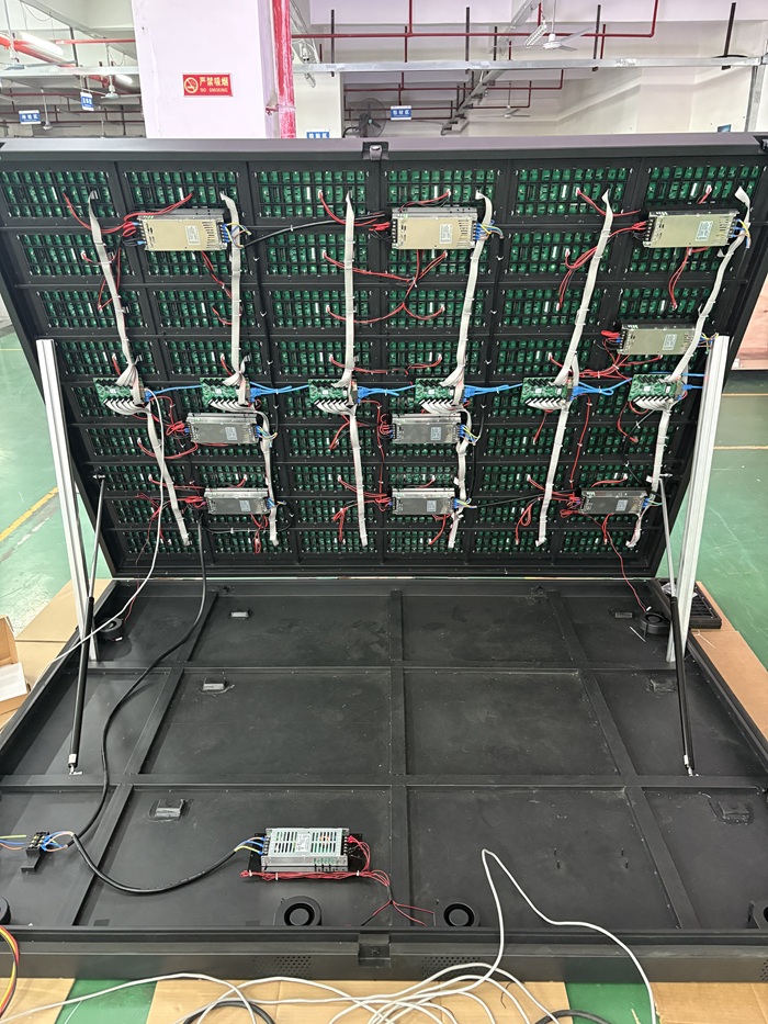 戶(hù)外前翻蓋箱體led顯示屏 戶(hù)外前翻蓋箱體led顯示屏